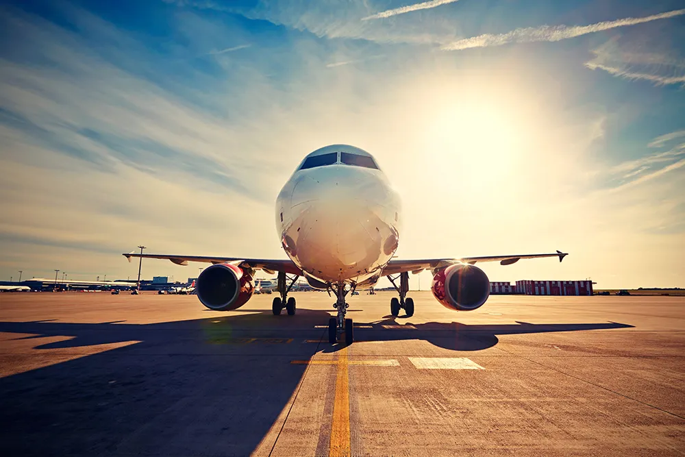 plane front view