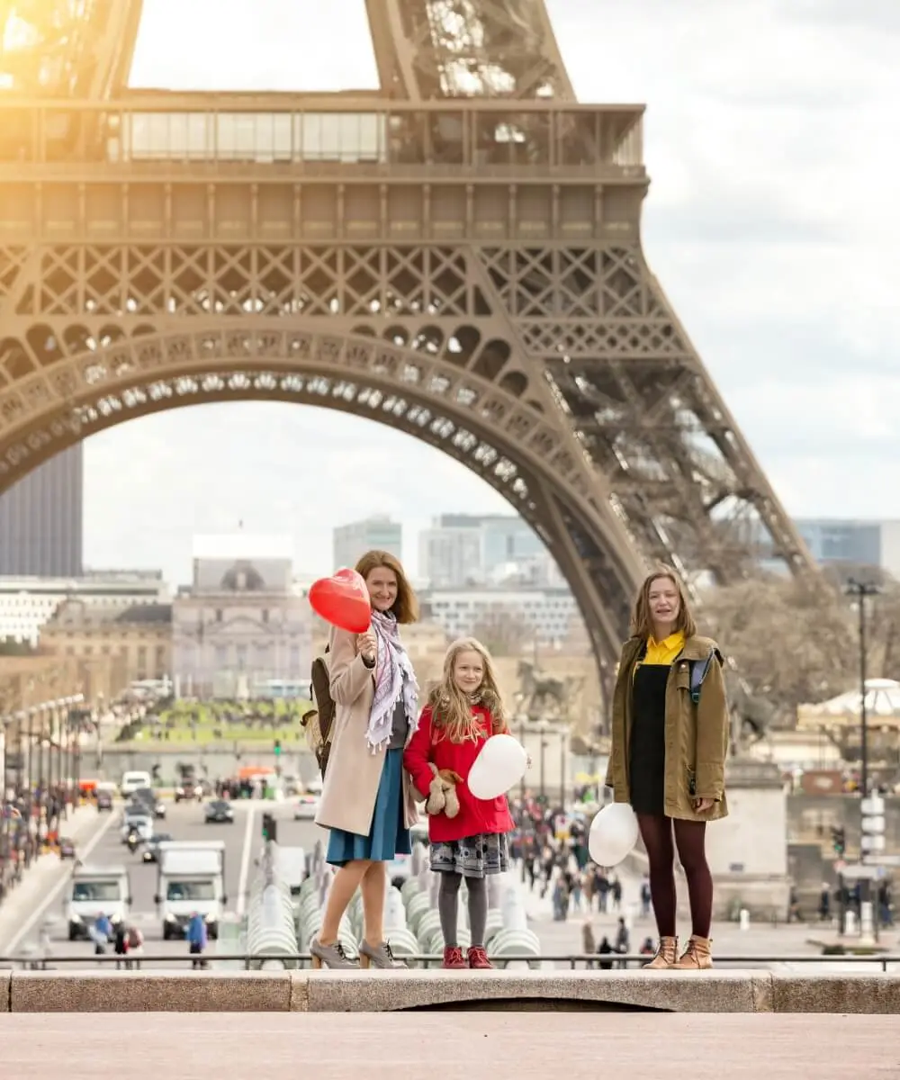 eiffel tower travel france