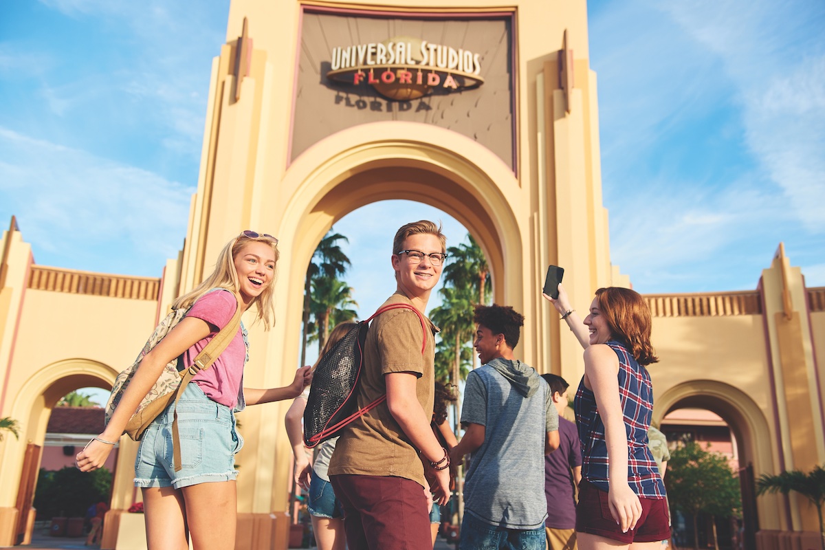 student universal studios trips